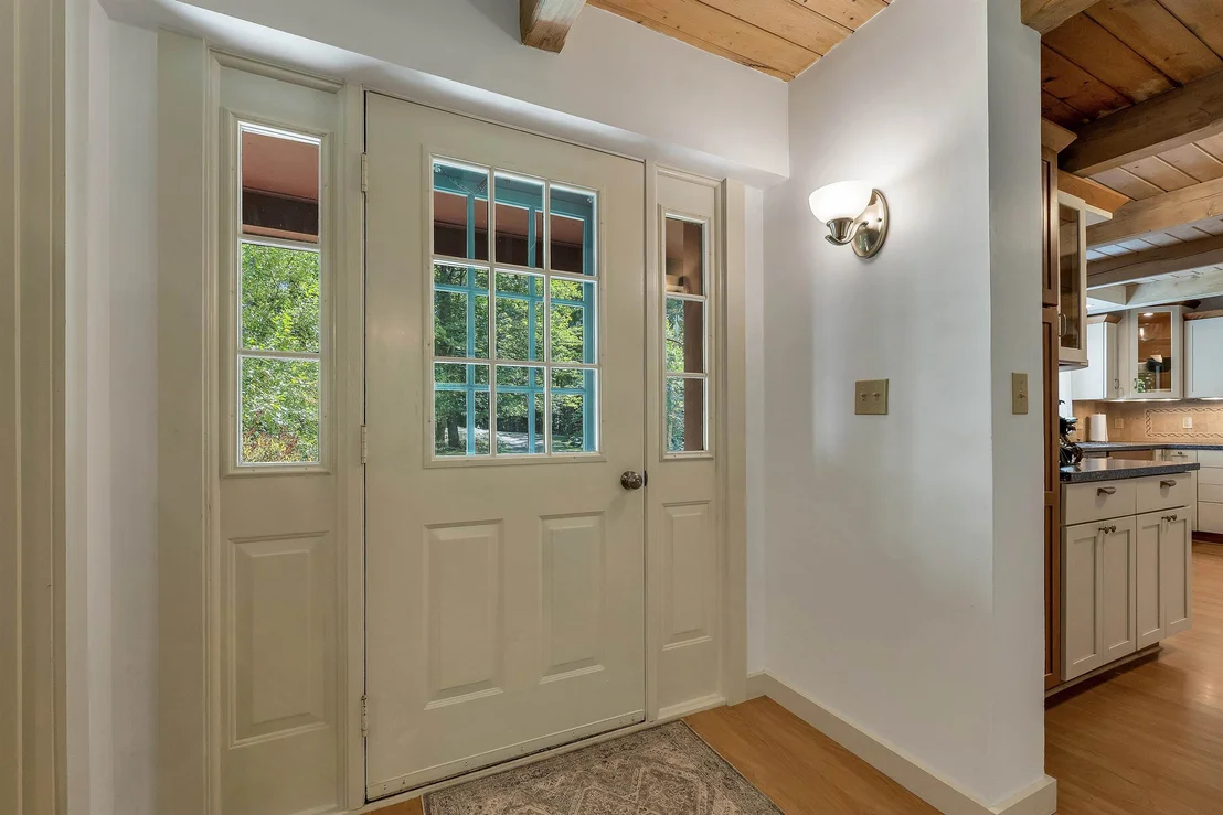 Photo of 370 Hawk Pine