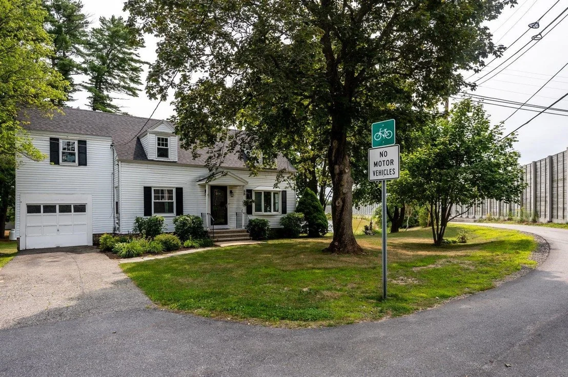 Photo of 354 Dover Point
