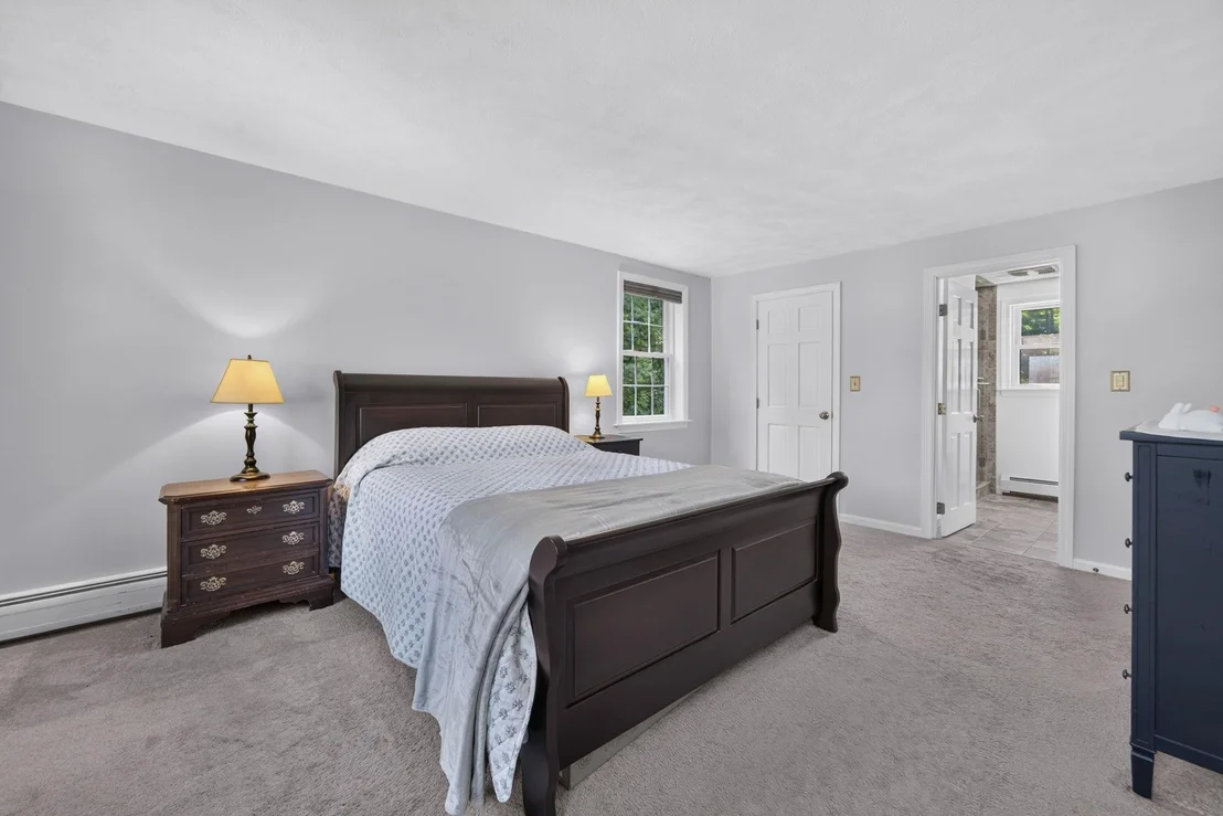 Photo of 28 Longview