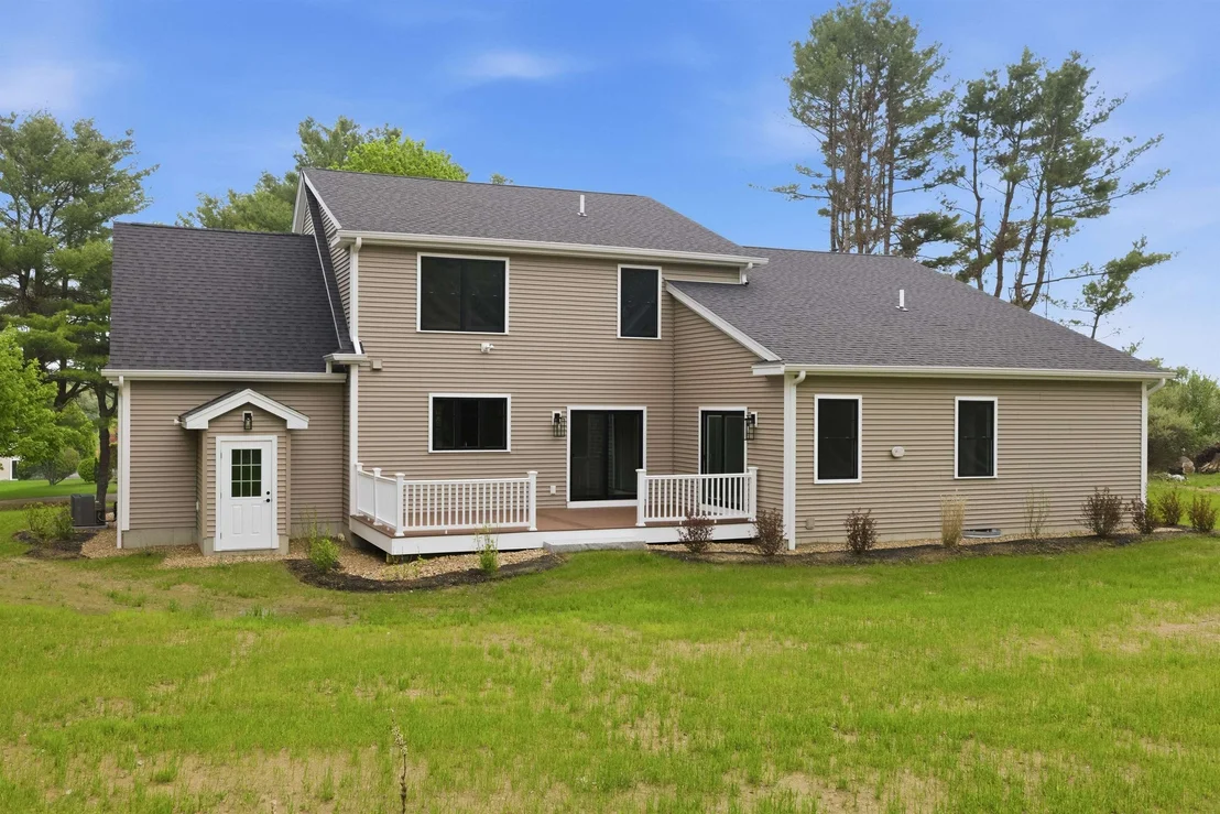 Photo of Lot 2 Clover
