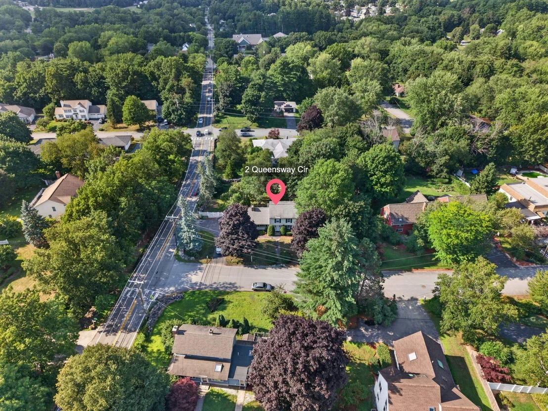 Photo of 2 Queensway