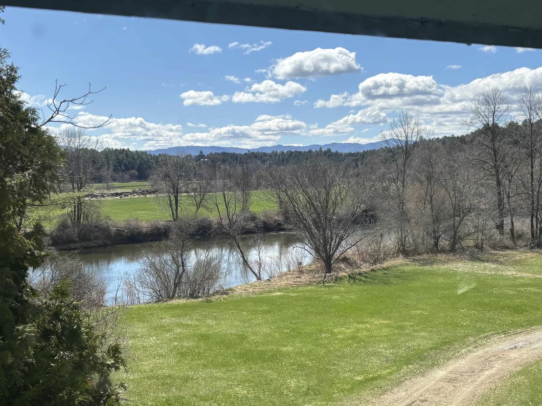 Photo of 19 River Run