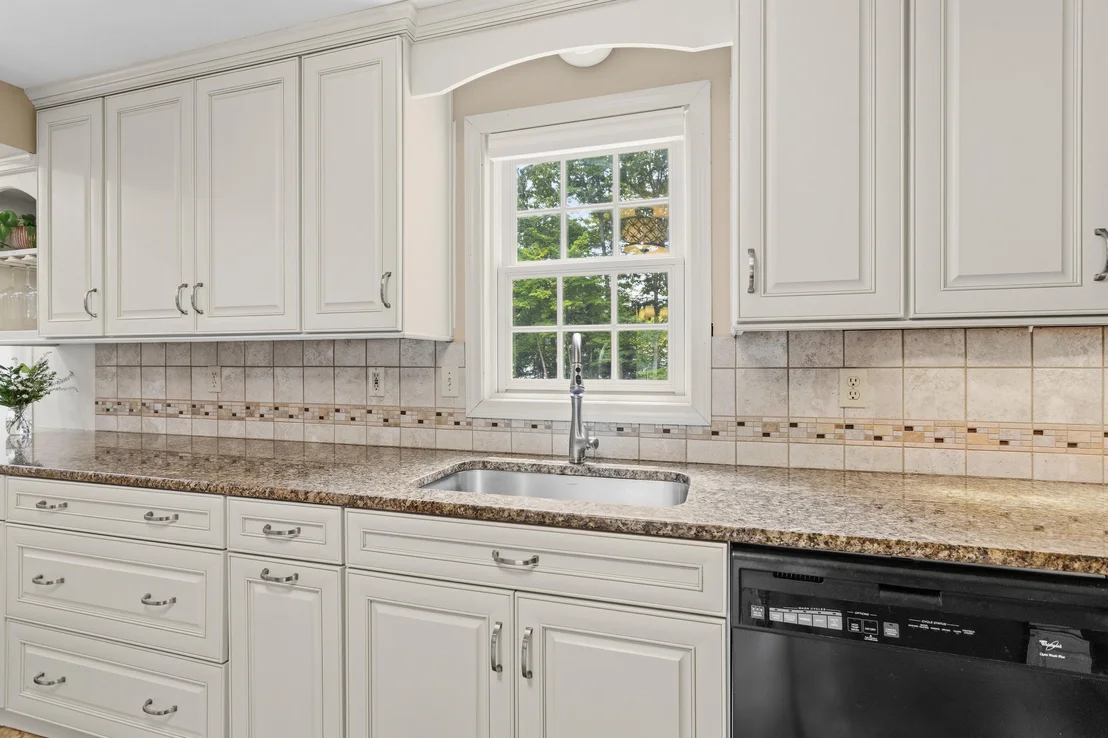 Photo of 21 Kristin