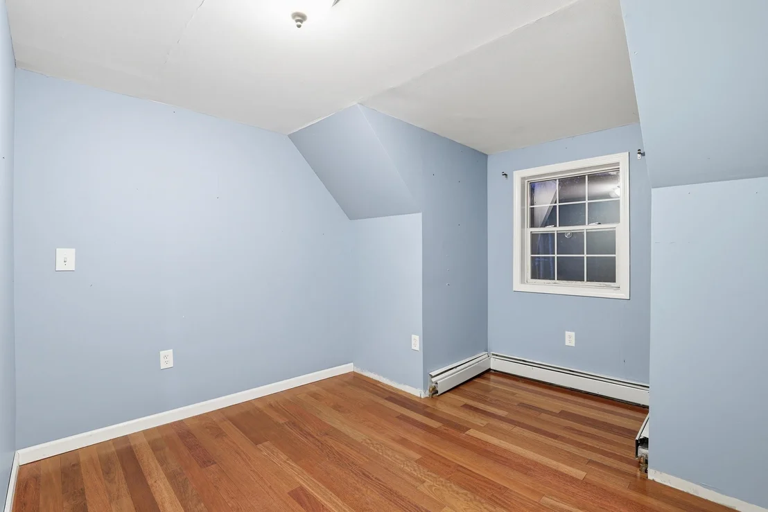 Photo of 249 Cooper Hill