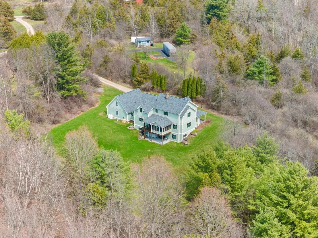 Photo of 79 Featherbed