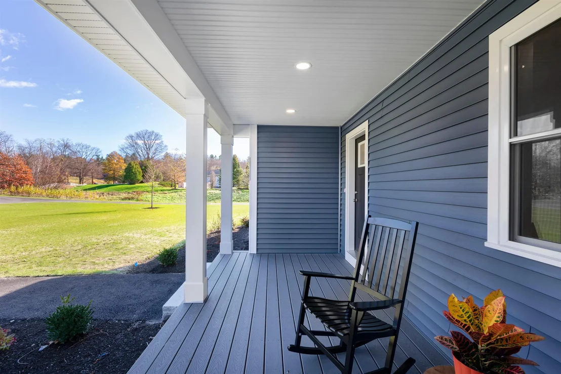 Photo of 8 Acadia