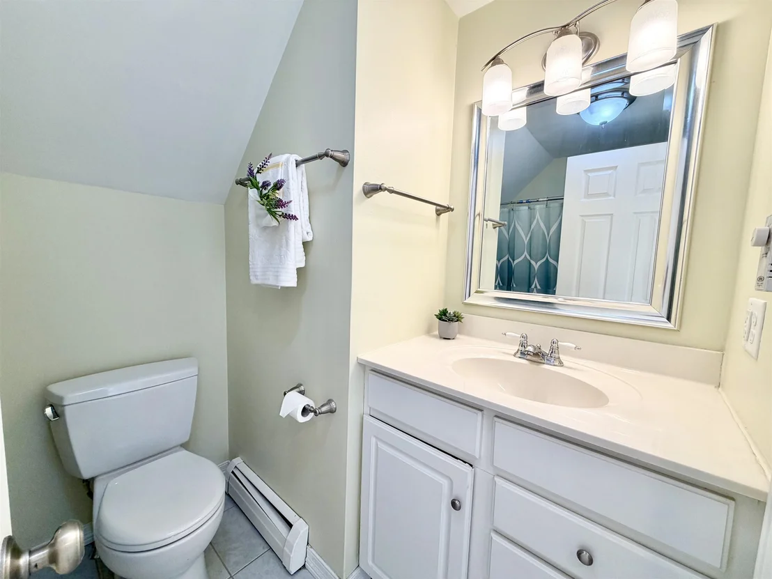 Photo of 23 Guyette