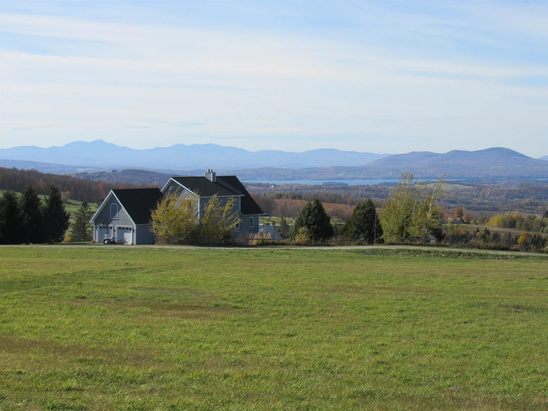 Photo of 2103 Herrick