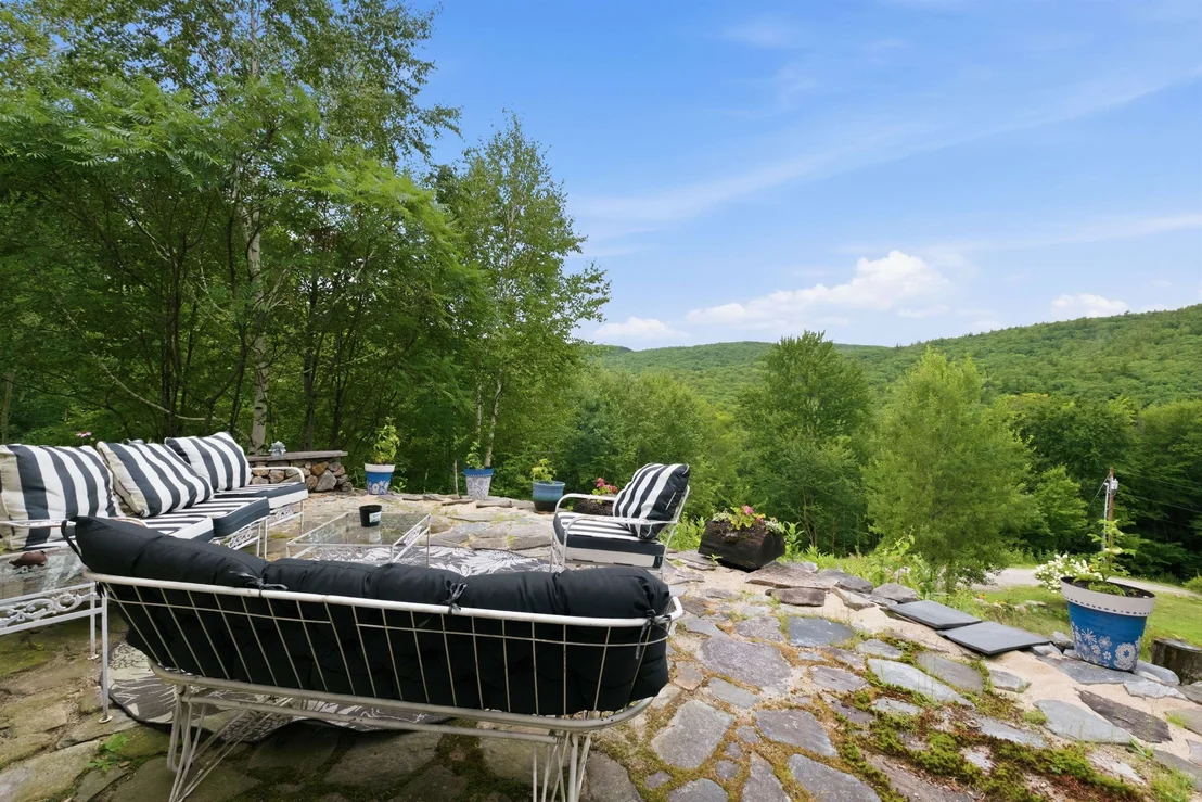 Photo of 125 Cunningham Pond