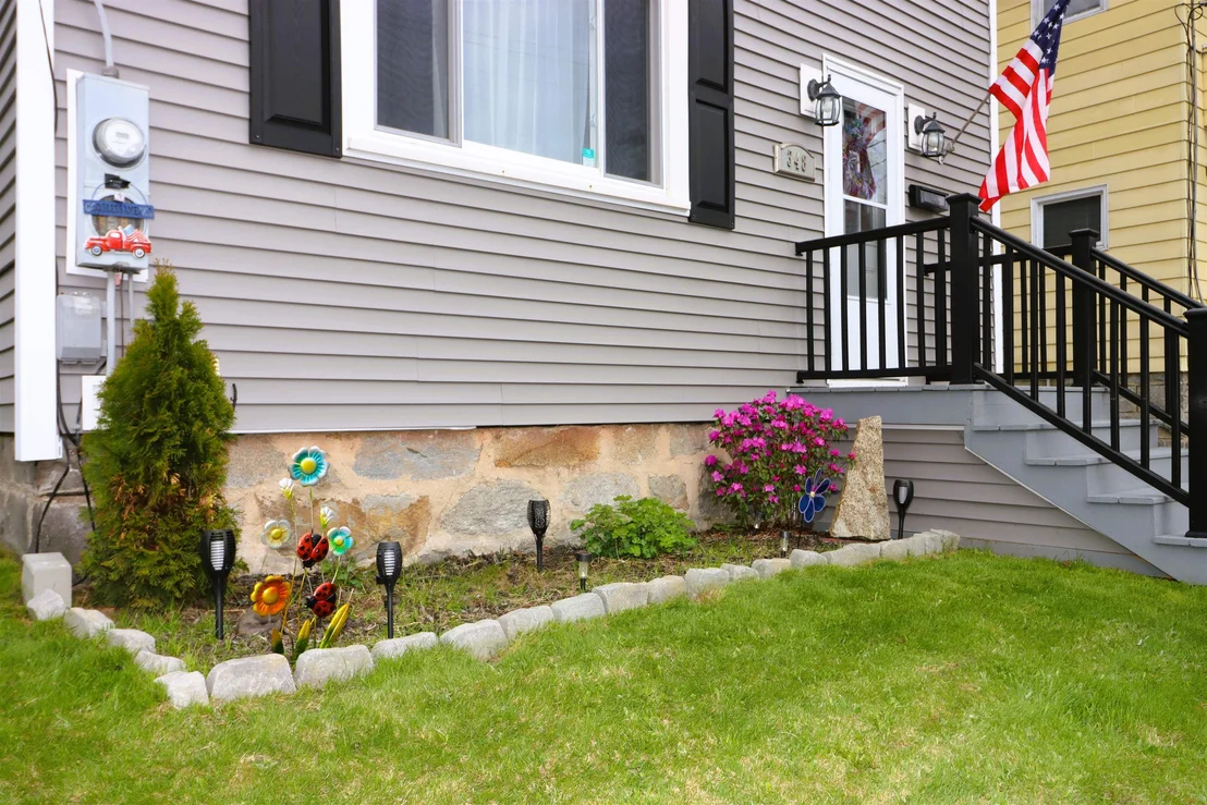 Photo of 348 Champlain