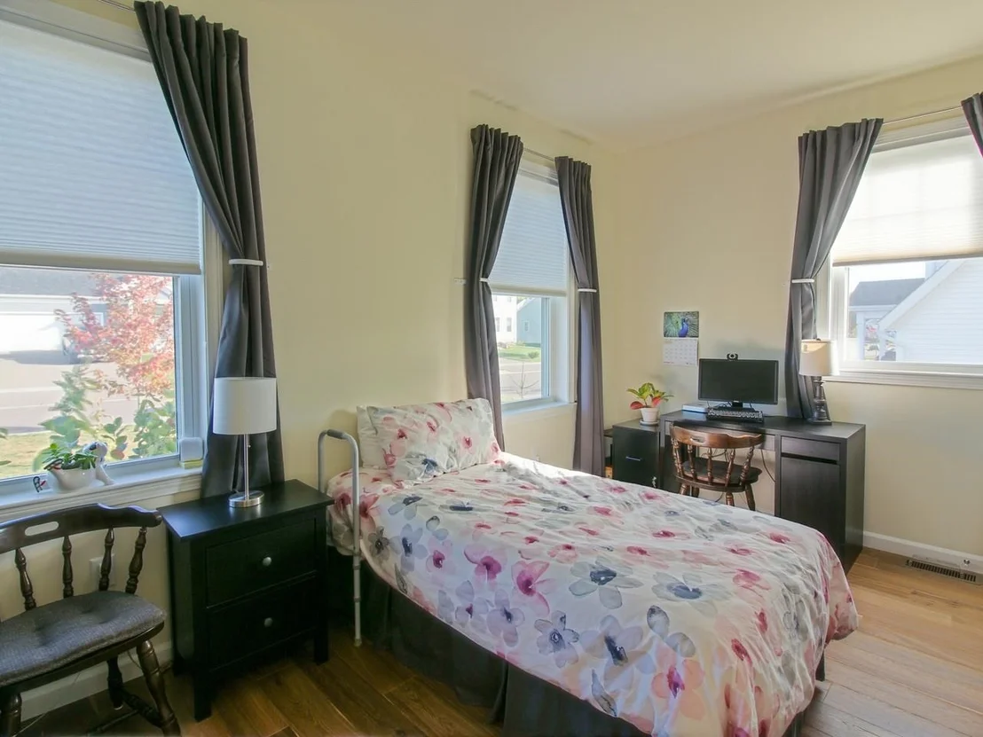 Photo of 115 Horseshoe