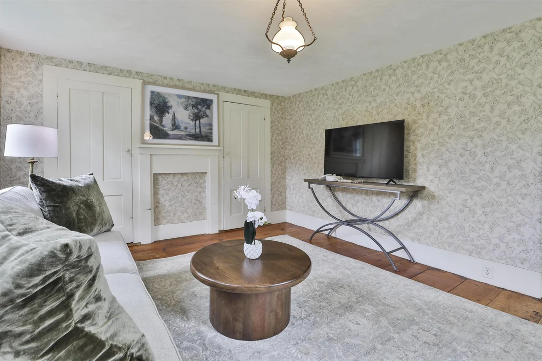 Photo of 1 Featherbed