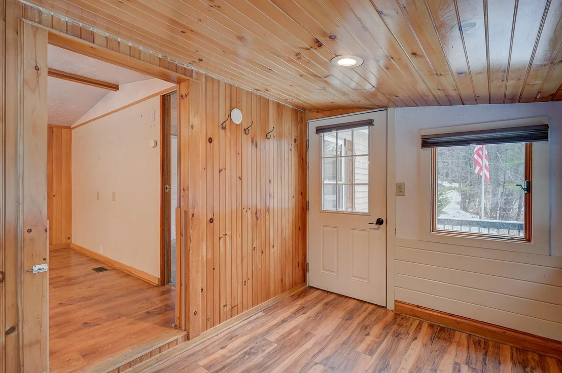 Photo of 331 Lamplighter