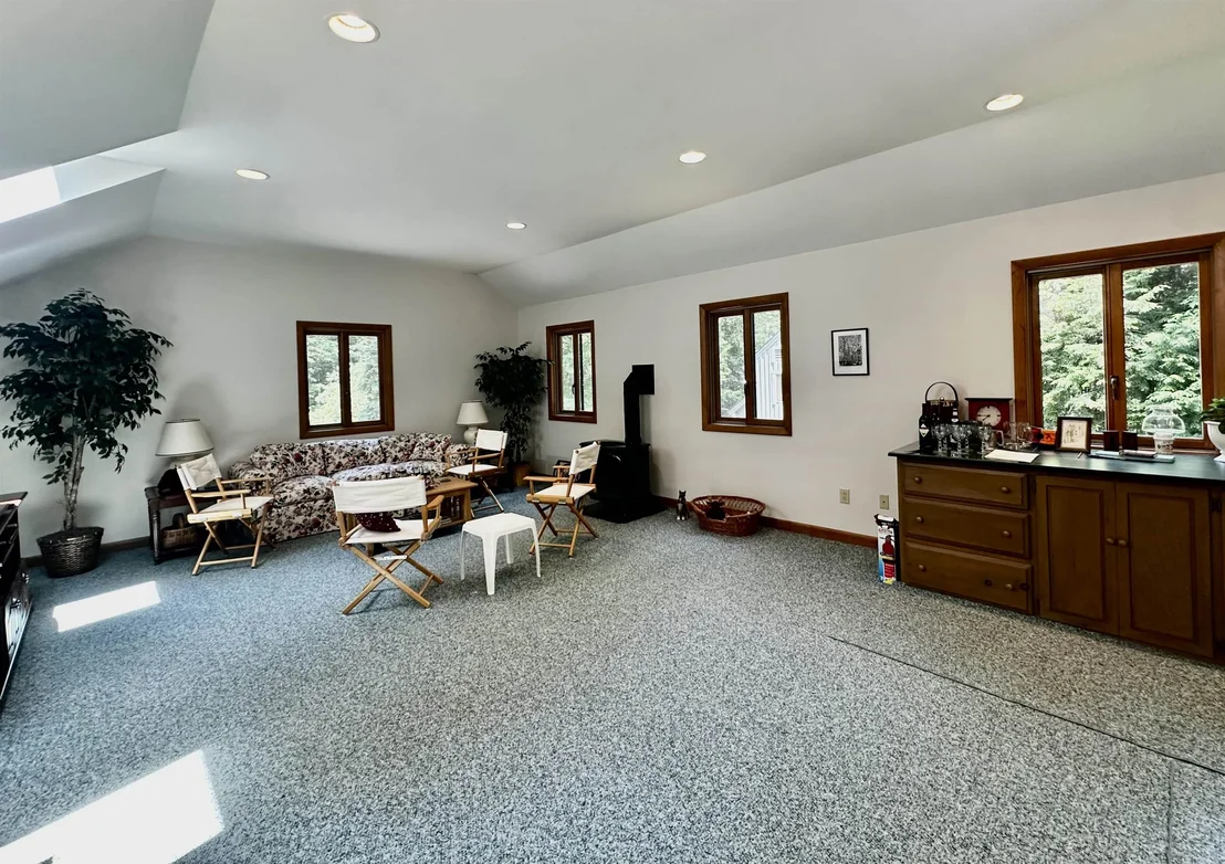 Photo of 78 Greensward