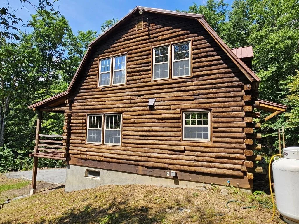 Photo of 423 Old Walpole