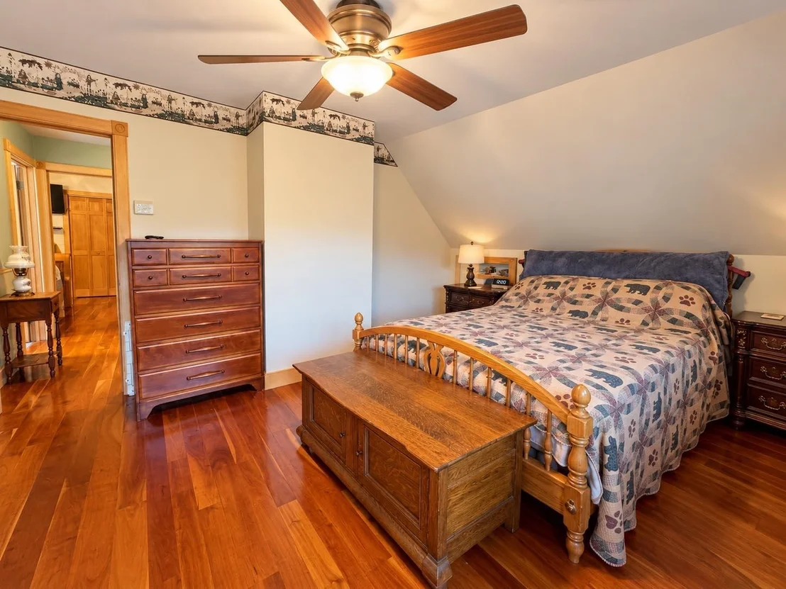 Photo of 249 Pine Hollow