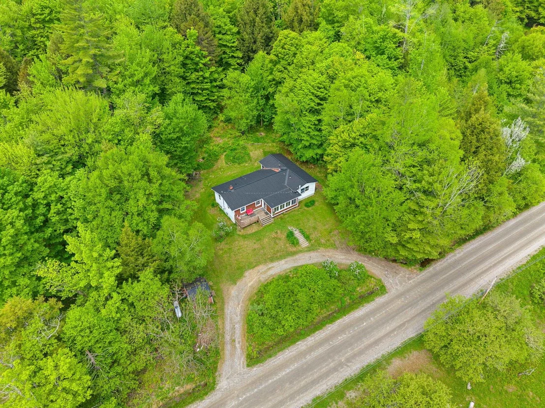 Photo of 387 Foote Brook