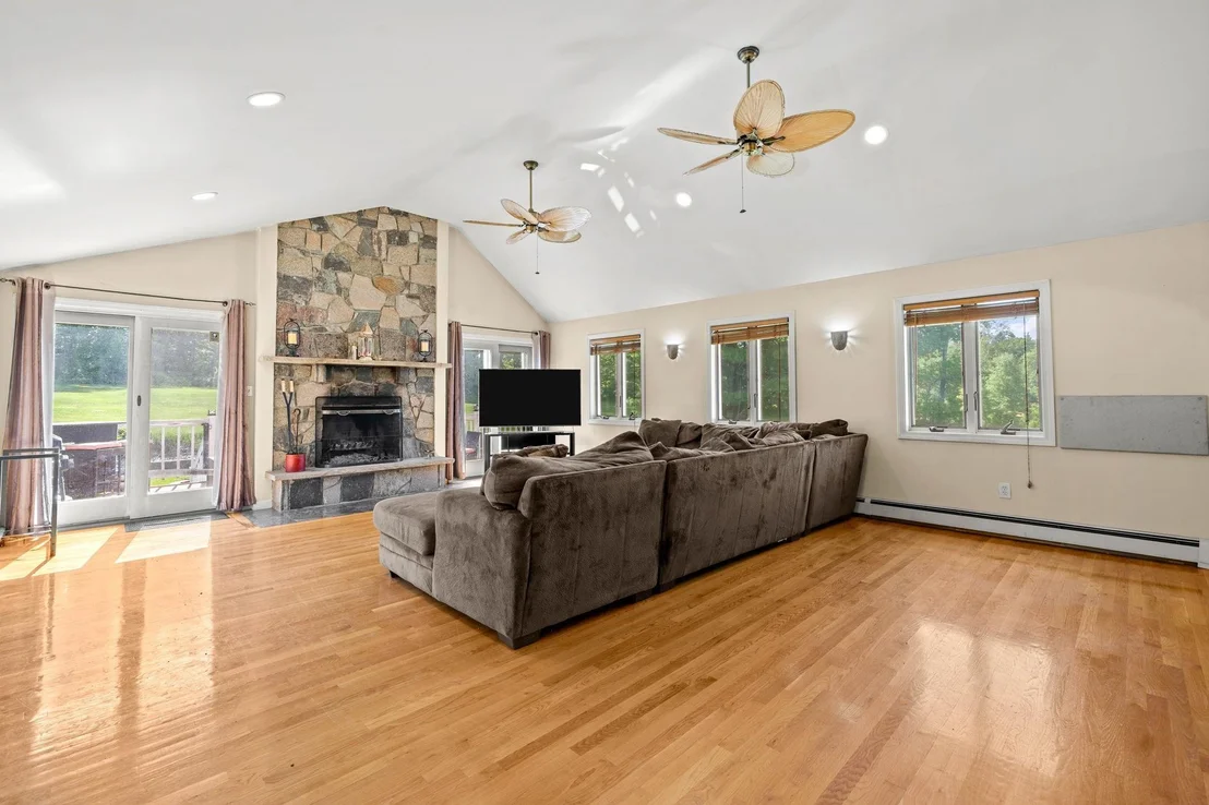 Photo of 240 Hampstead