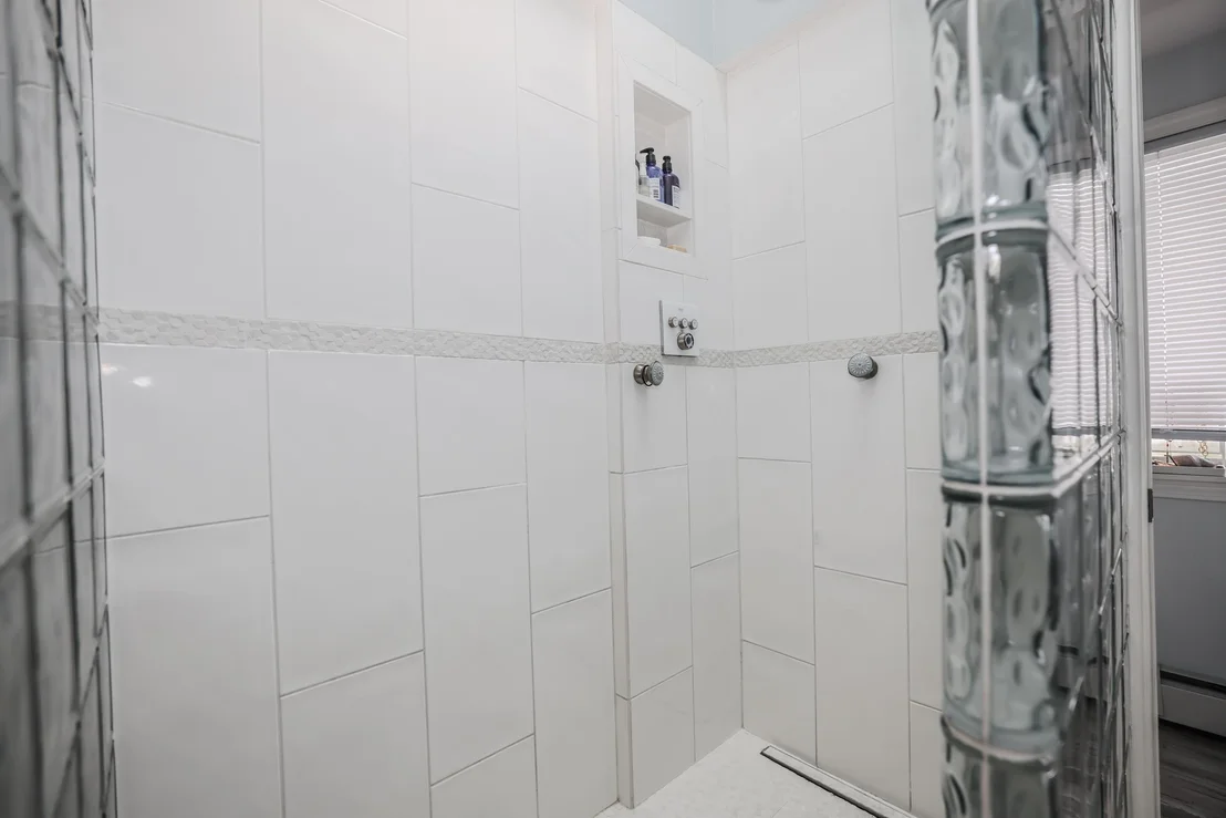 Photo of 583 Ocean