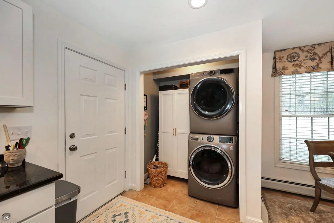 Photo of 237 Stanton