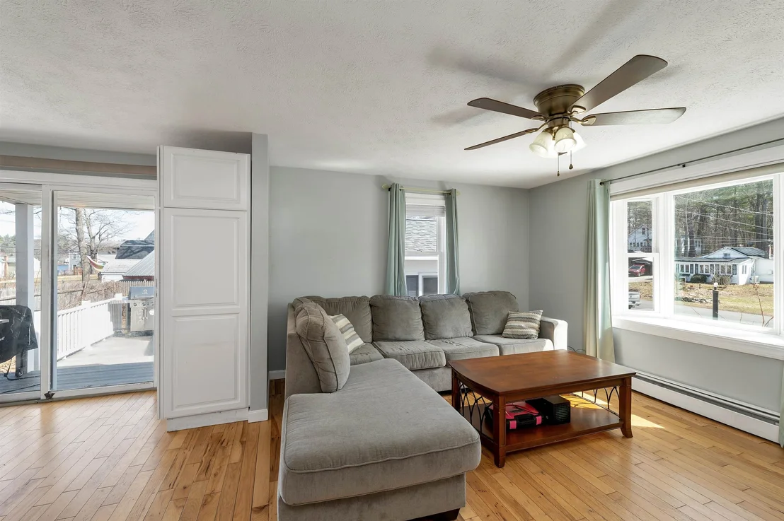 Photo of 3 Dennison