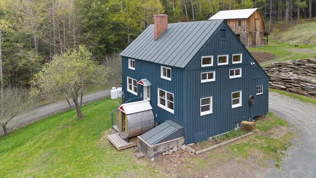 Photo of 278 Spring