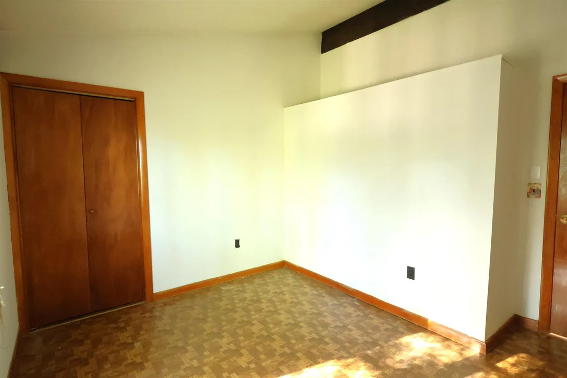 Photo of 38 Marshall