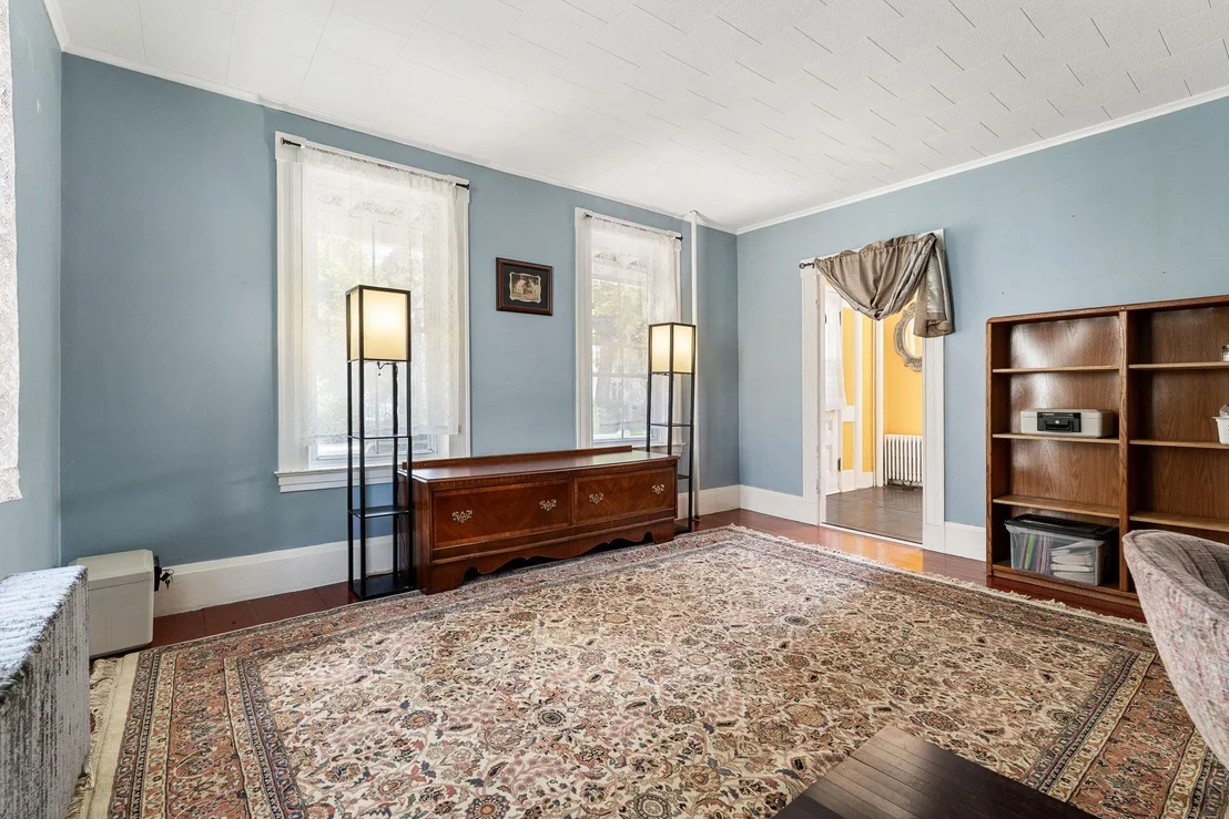 Photo of 276 Central