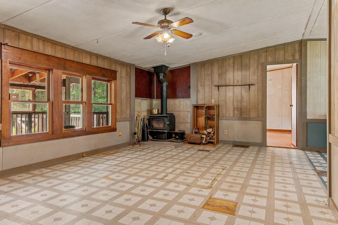 Photo of 99 Pine Ridge