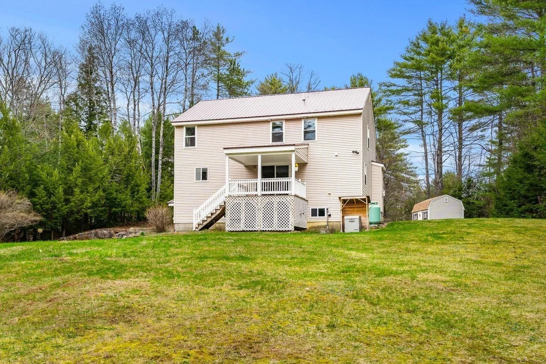 Photo of 496 Loudon