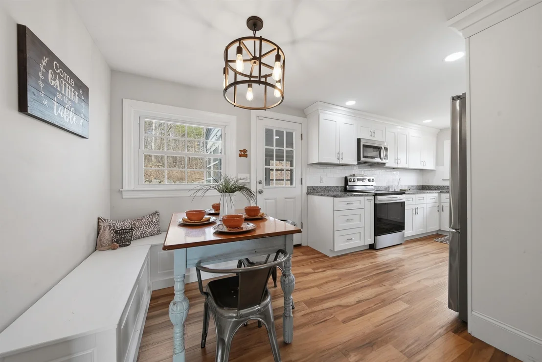 Photo of 209 Hooksett