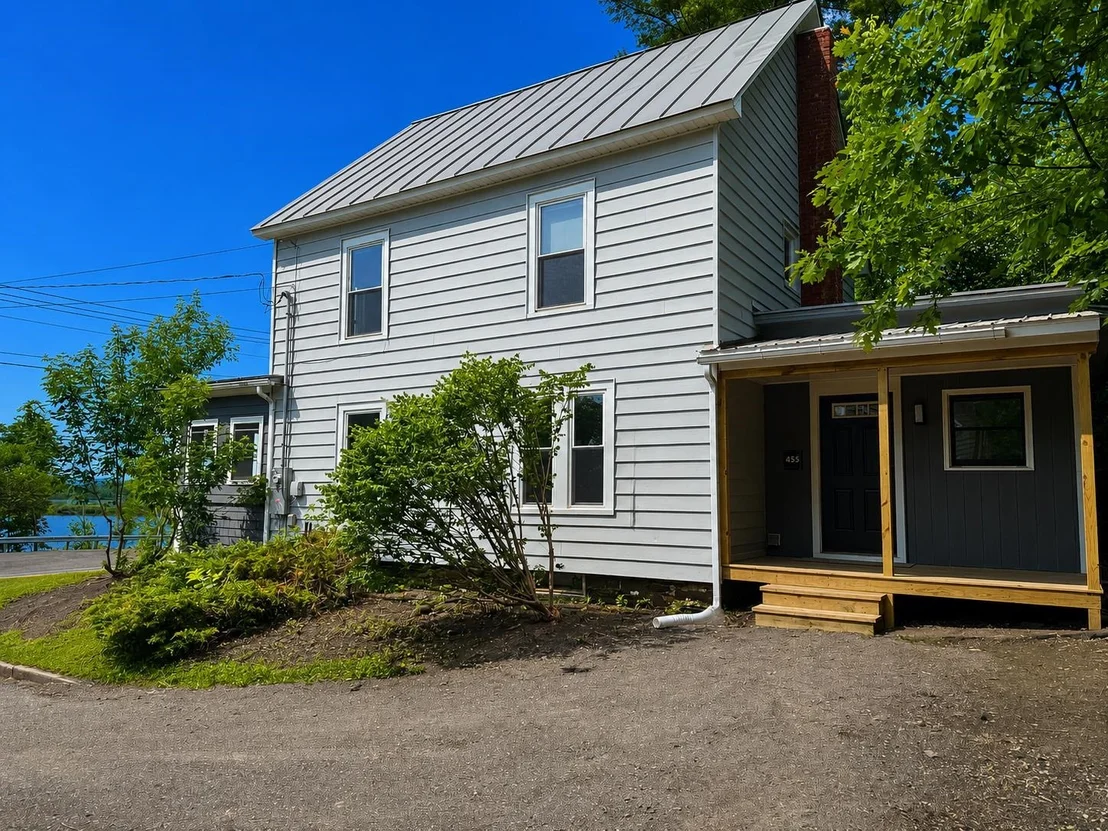 Photo of 455 Main