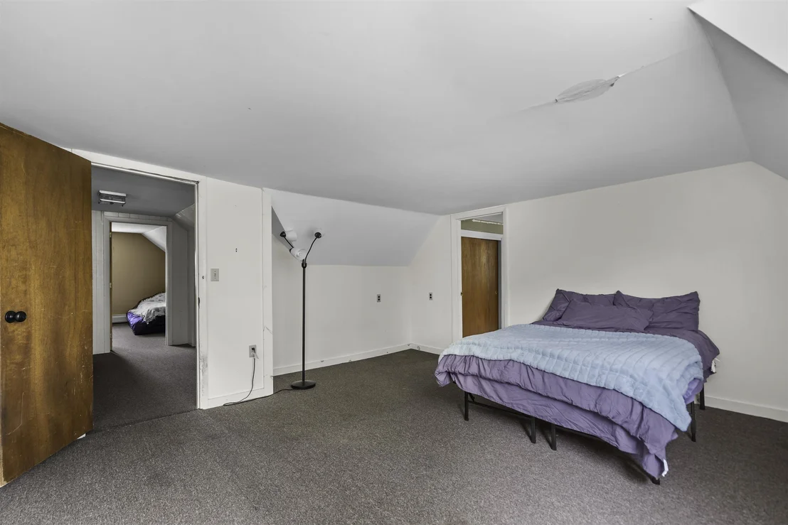 Photo of 385 Burnham Intervale