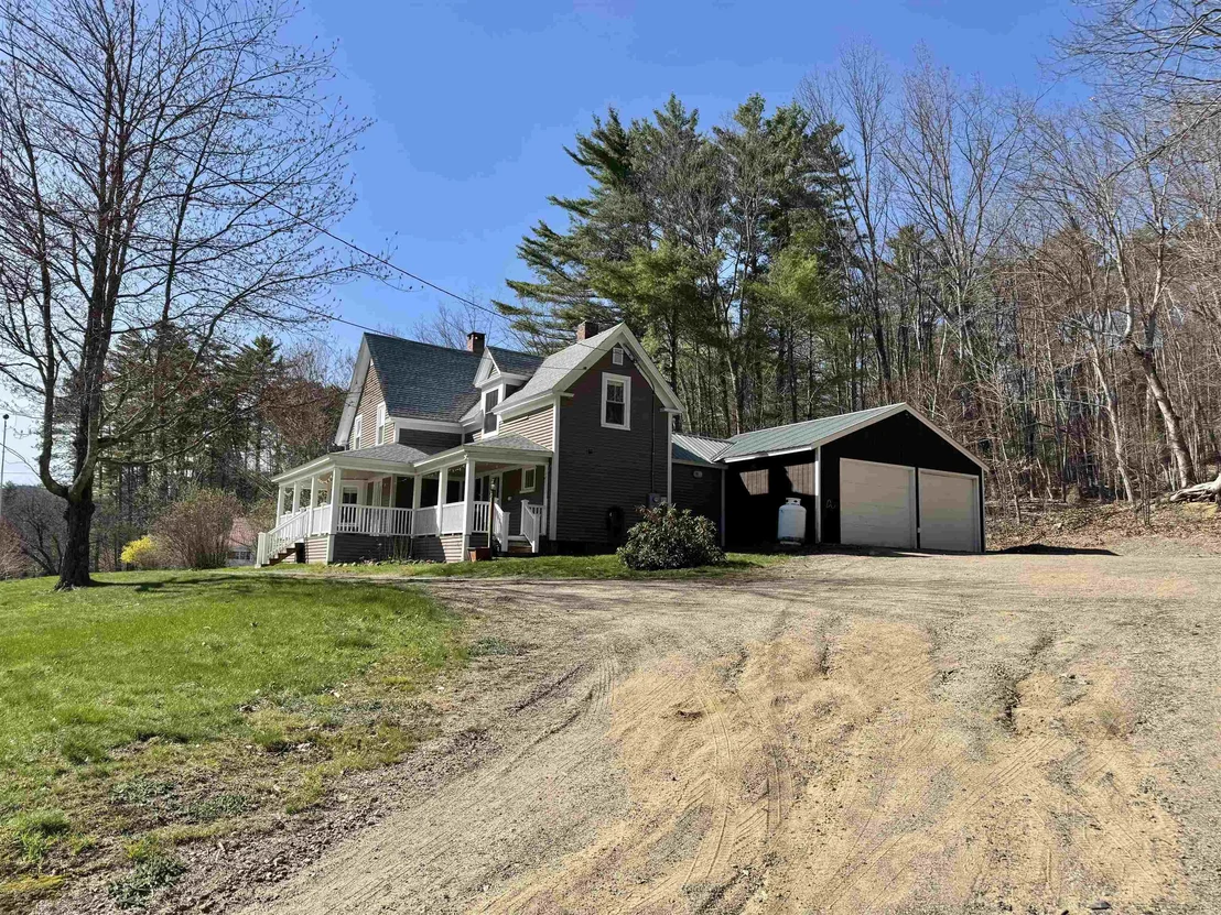 Photo of 424 Intervale Cross