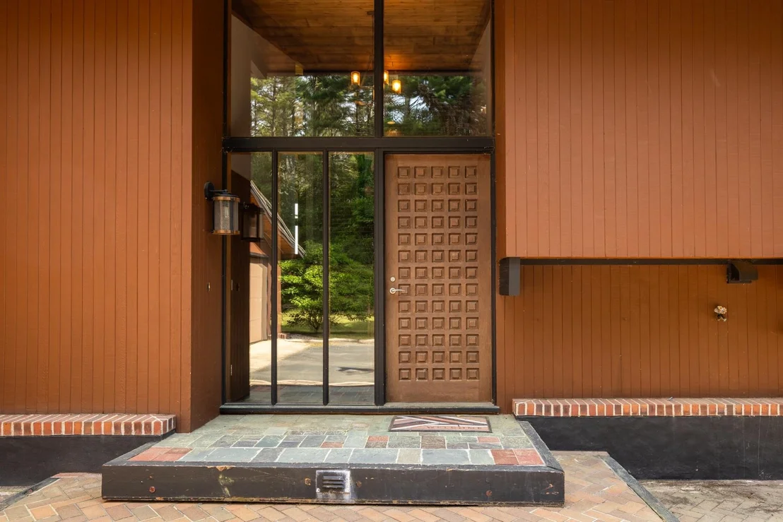 Photo of 293 NORTH RIVER