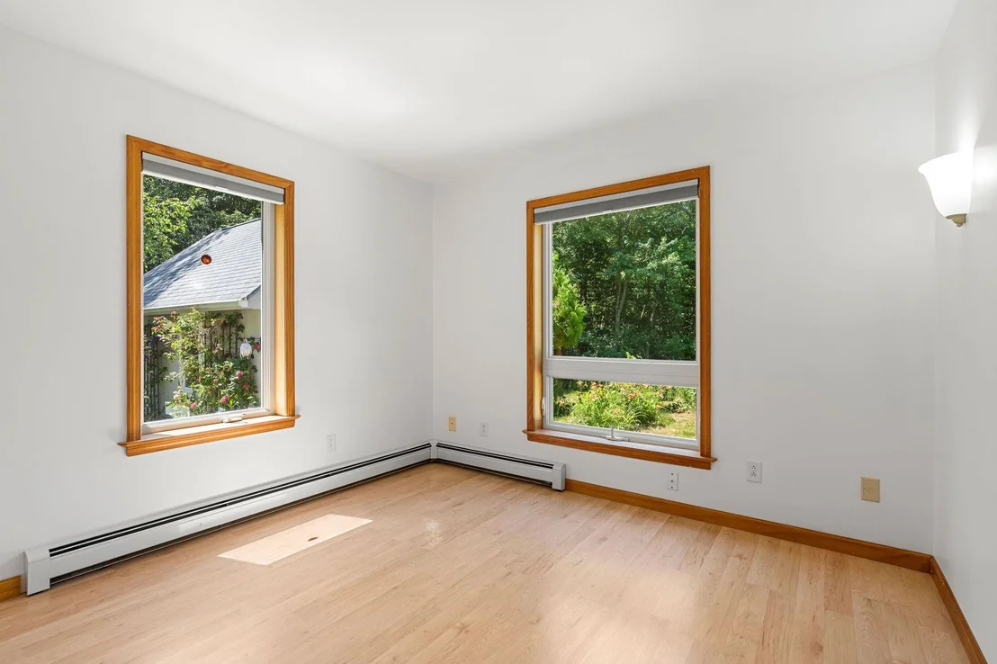 Photo of 33 Mountain View