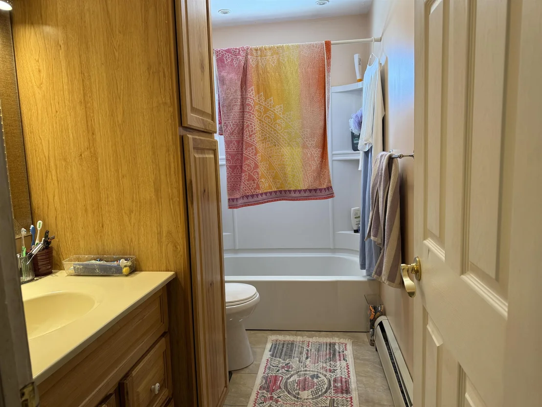 Photo of 4131 Lower Newton