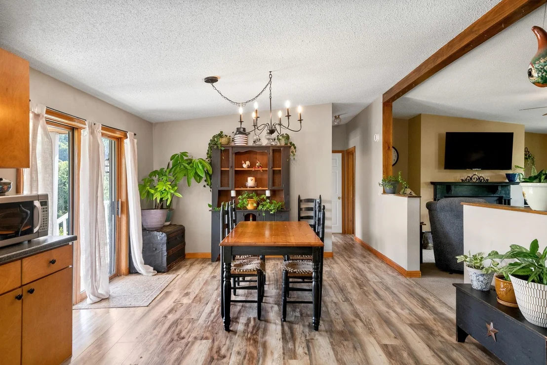 Photo of 351 Dickinson