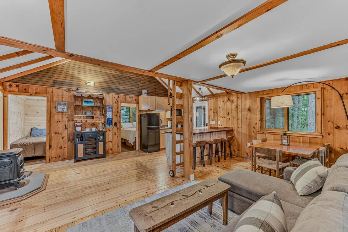 Photo of 16 Hemlock