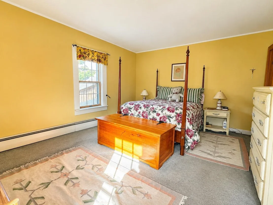 Photo of 212 Thrall