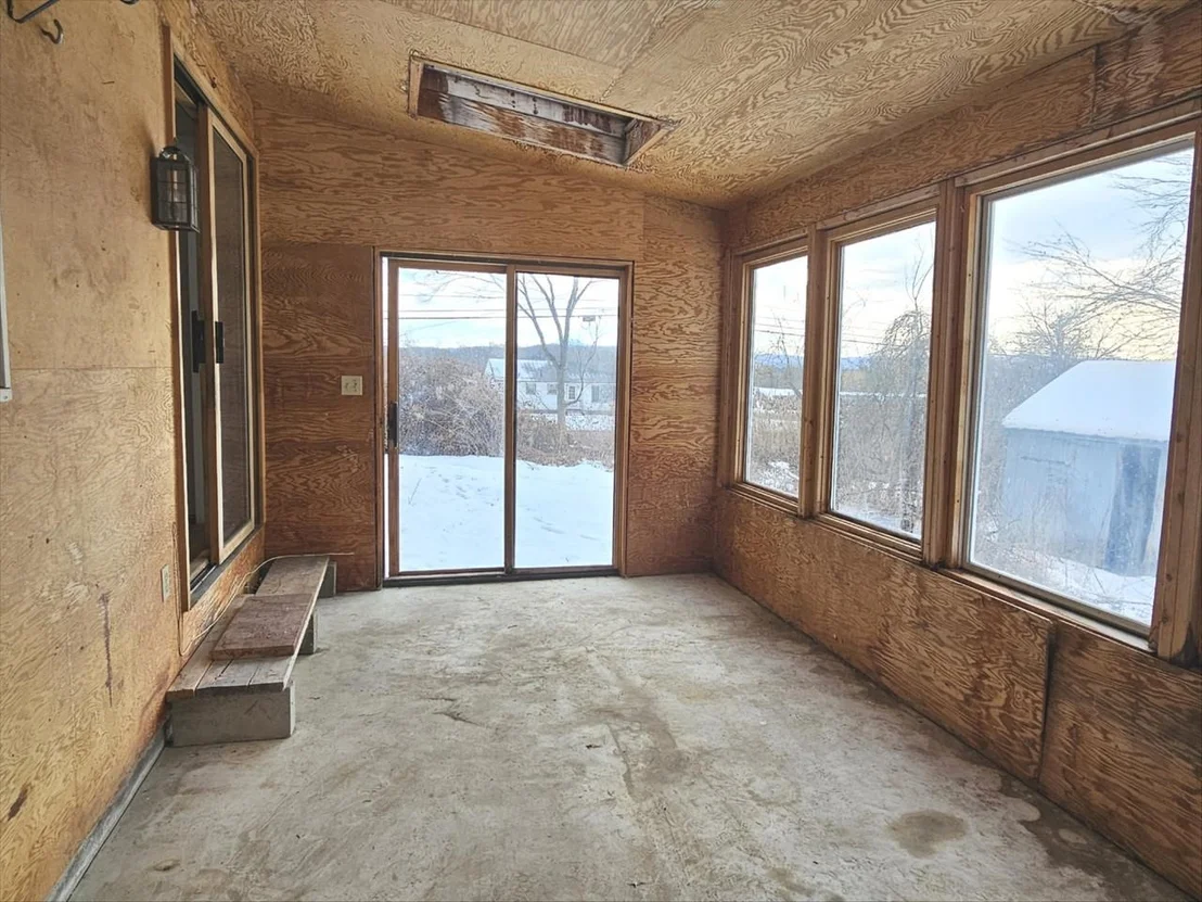 Photo of 5272 Spear
