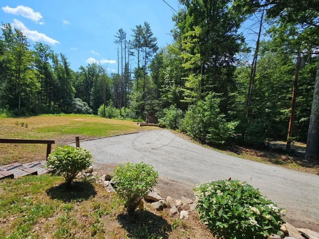 Photo of 423 Old Walpole