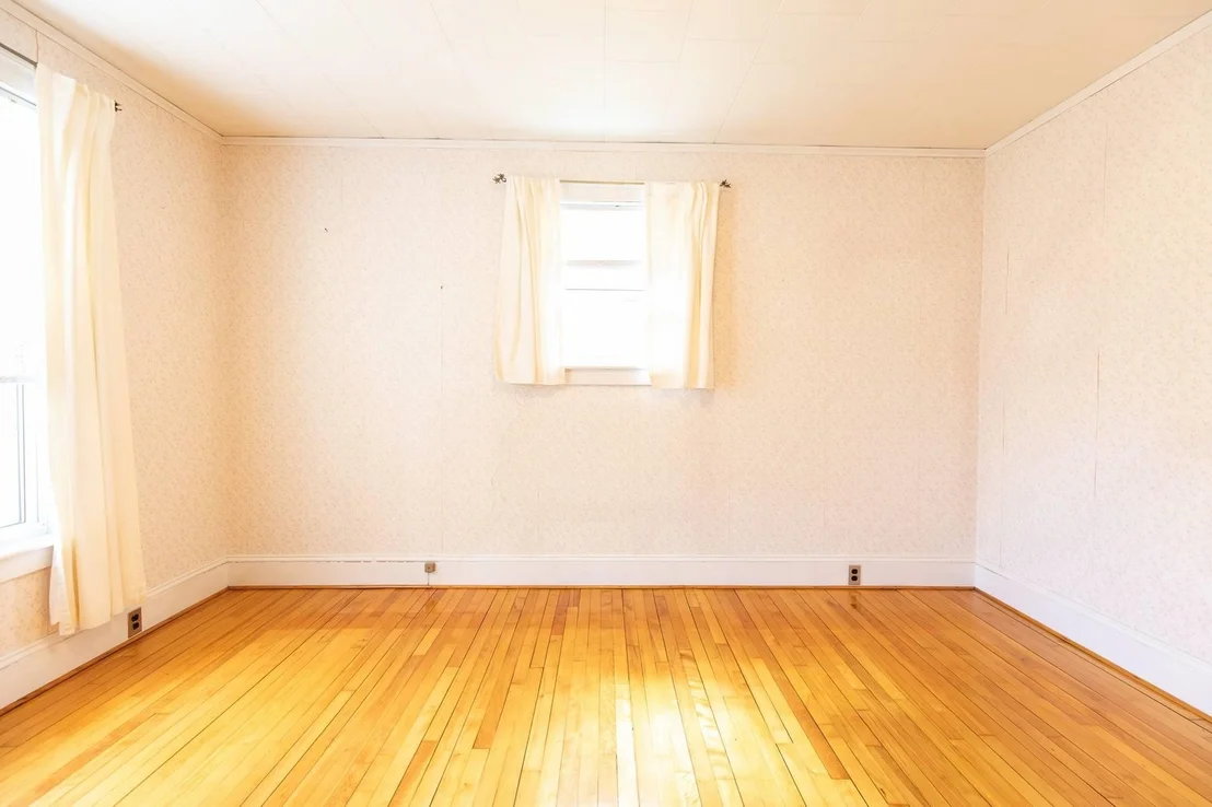 Photo of 9 Tuttle