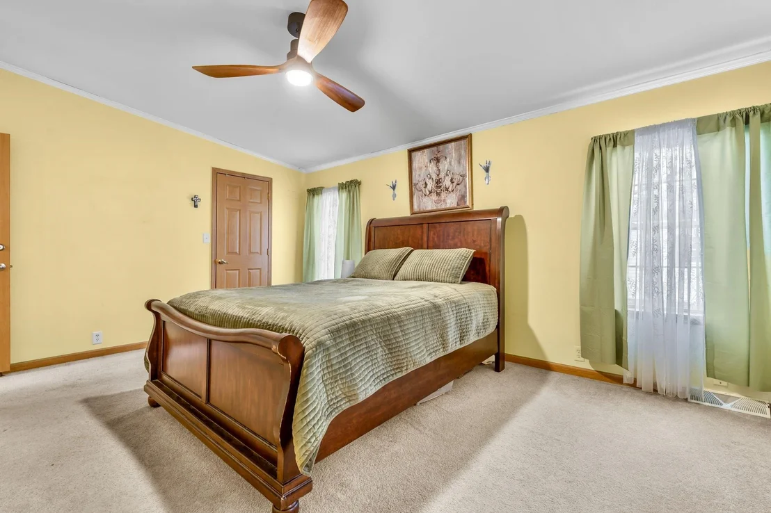 Photo of 166 Eagle