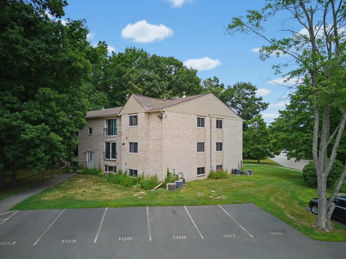 Photo of Unit 9 at 5 Brookside