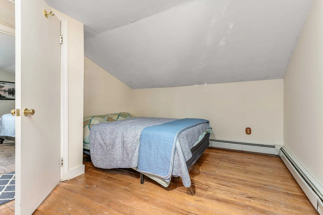 Photo of 44 Rocky Point