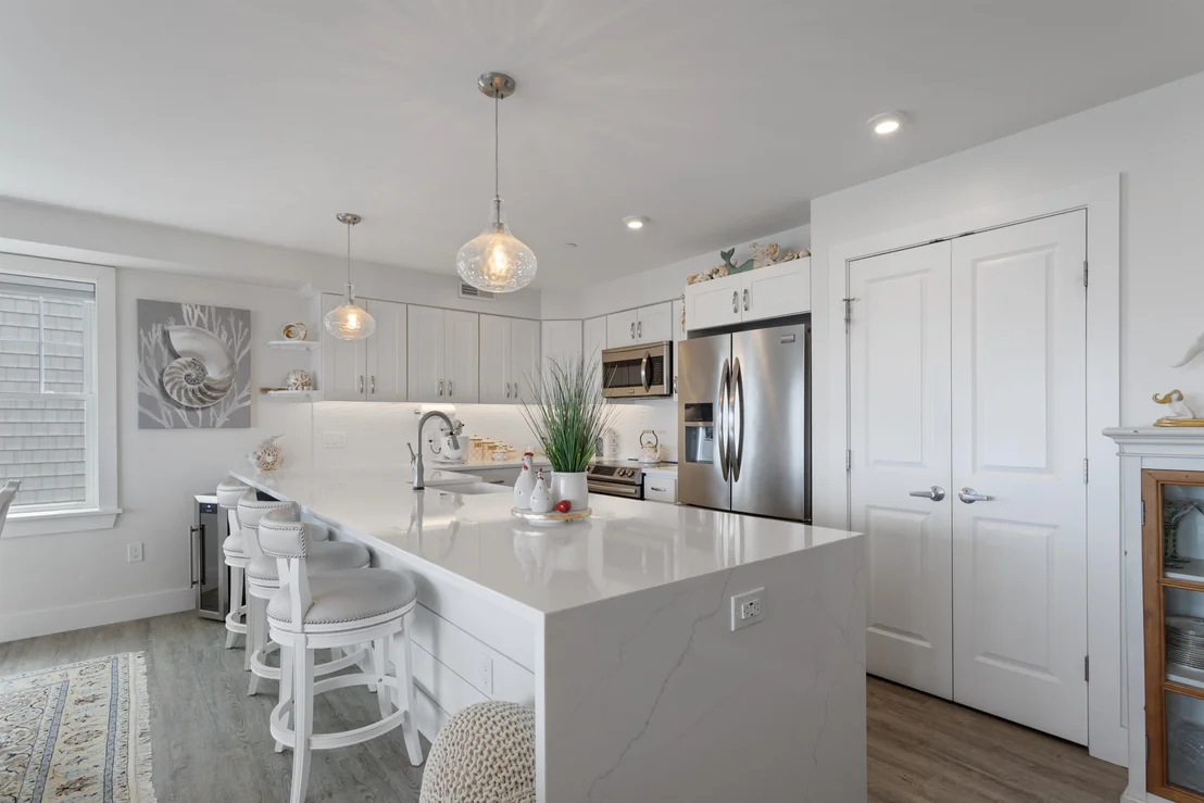 Photo of Unit 3 at 377 Ocean