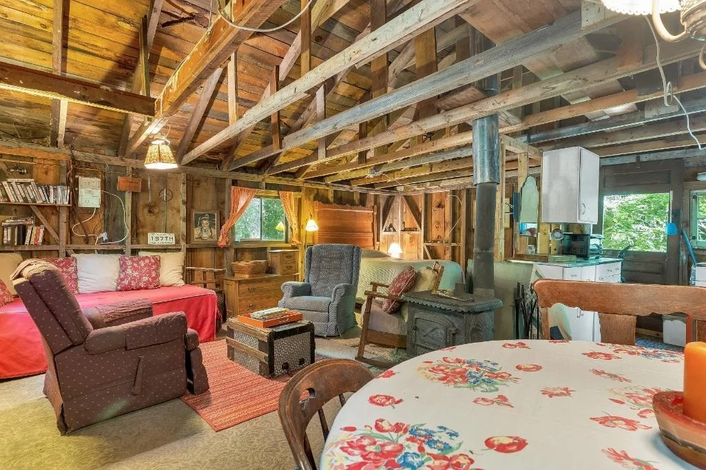 Photo of 32 Johnson Brook