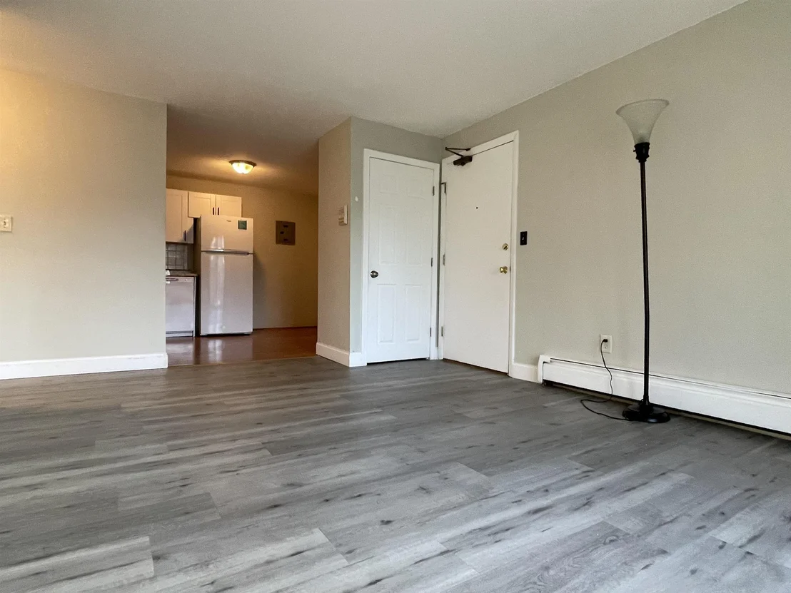 Photo of Unit 21 at 124 Mammoth