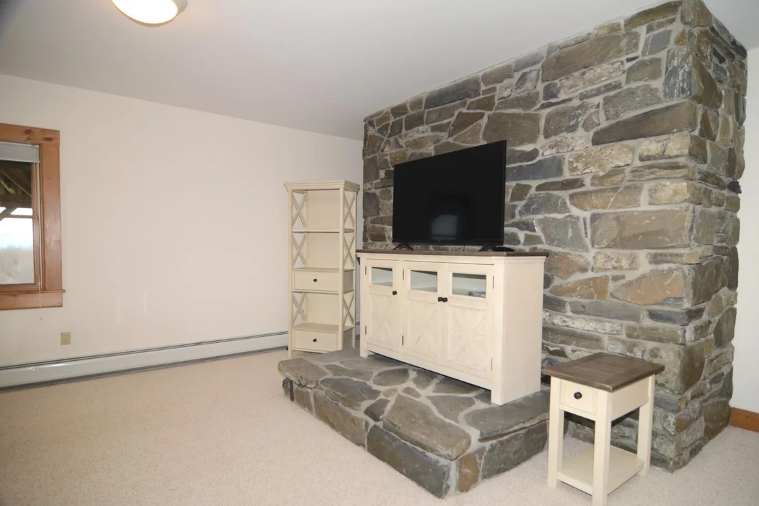Photo of 734 Herrick